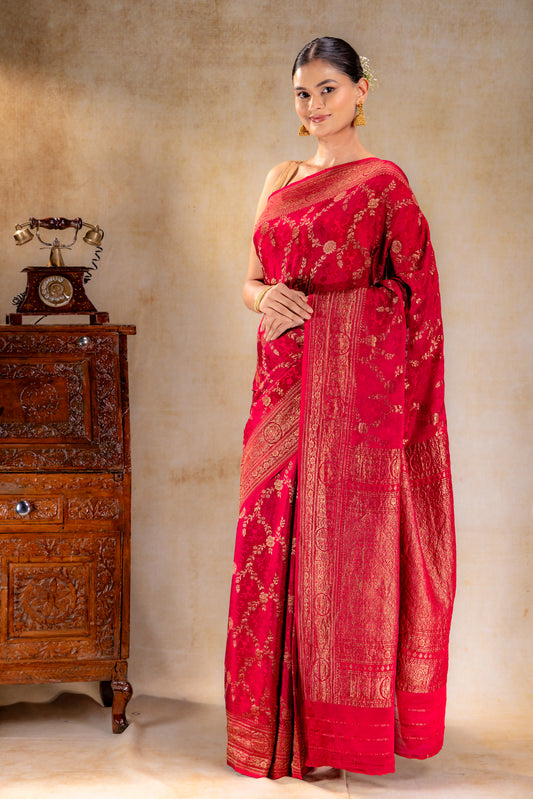 Deep Red Vat-Dyed Silk Saree with Antique Zari Border – Festive Banarasi Drape
