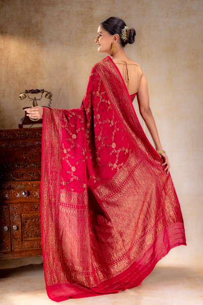 Deep Red Vat-Dyed Silk Saree with Antique Zari Border – Festive Banarasi Drape