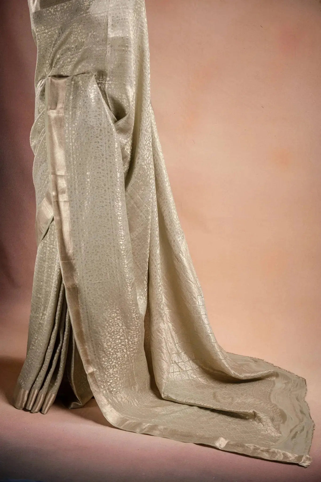 Beige Mysore Crepe Silk Saree that-saree-shop.myshopify.com