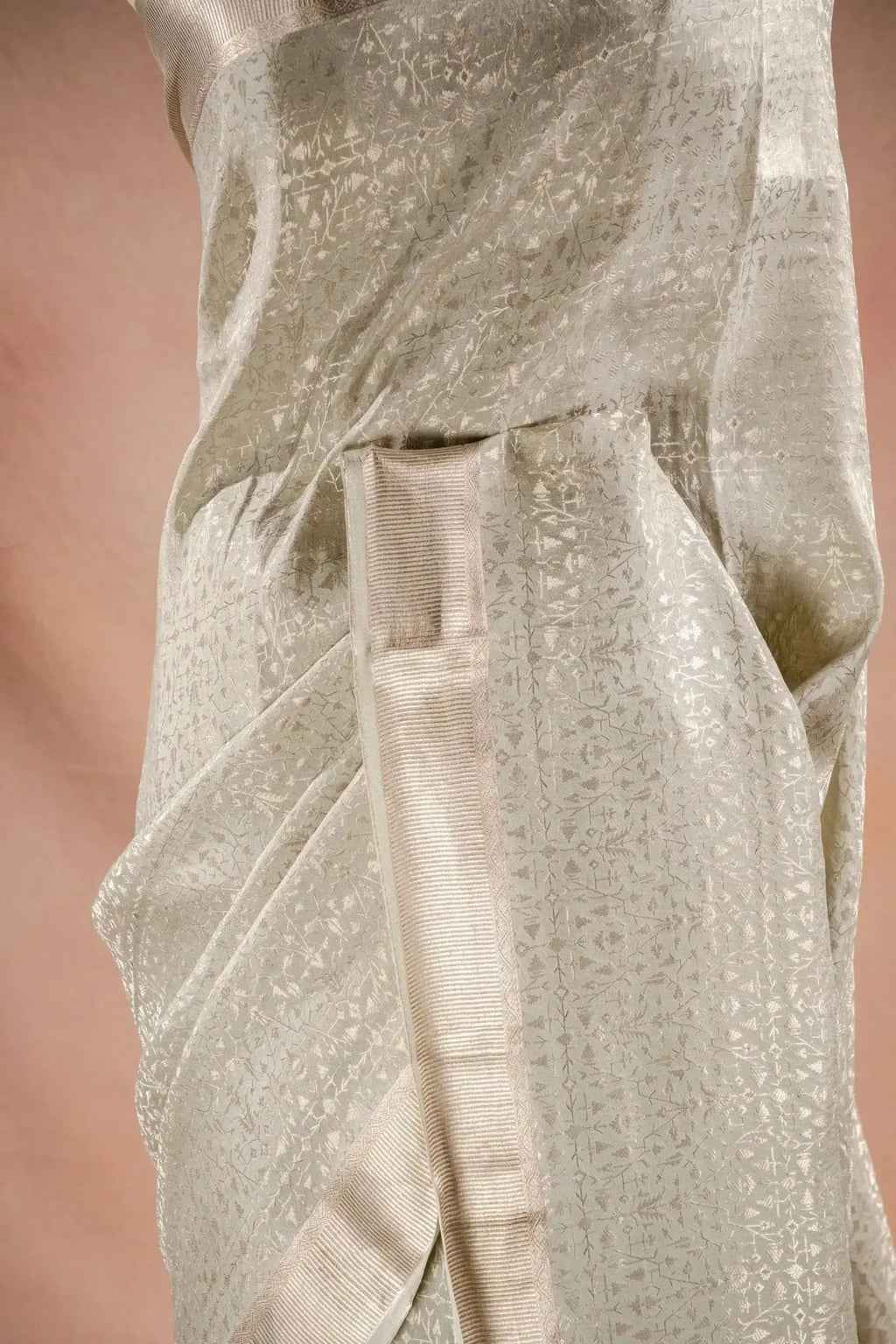 Beige Mysore Crepe Silk Saree that-saree-shop.myshopify.com