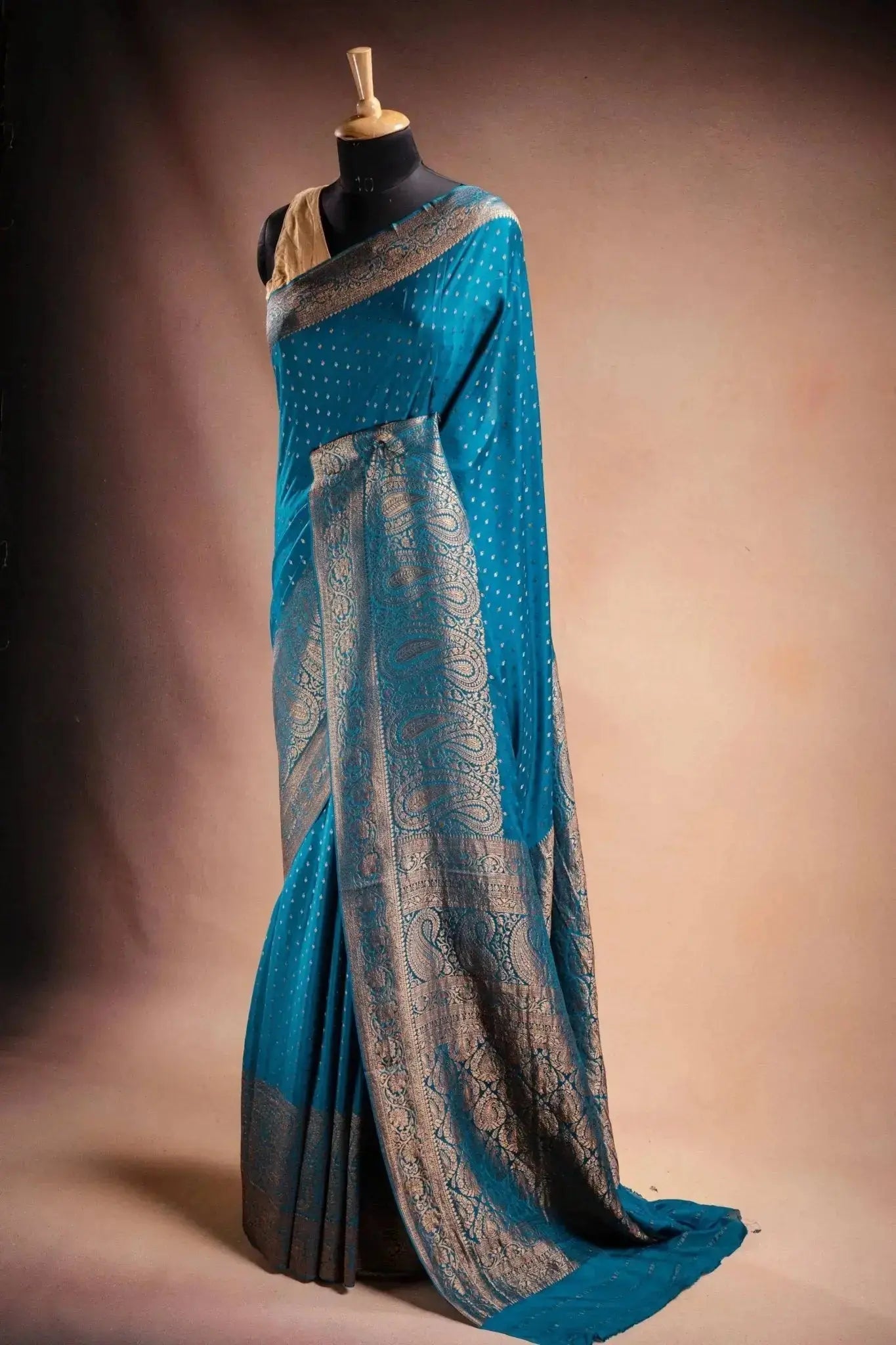 Blue Crepe Silk Saree with Paisley Zari Border that-saree-shop.myshopify.com