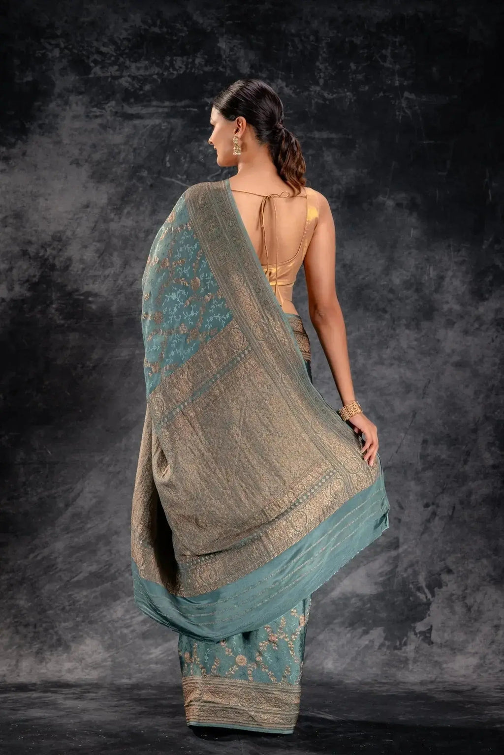 Dusty Sage Green Crepe Silk Saree Vat Dyed with Antique Zari that-saree-shop.myshopify.com