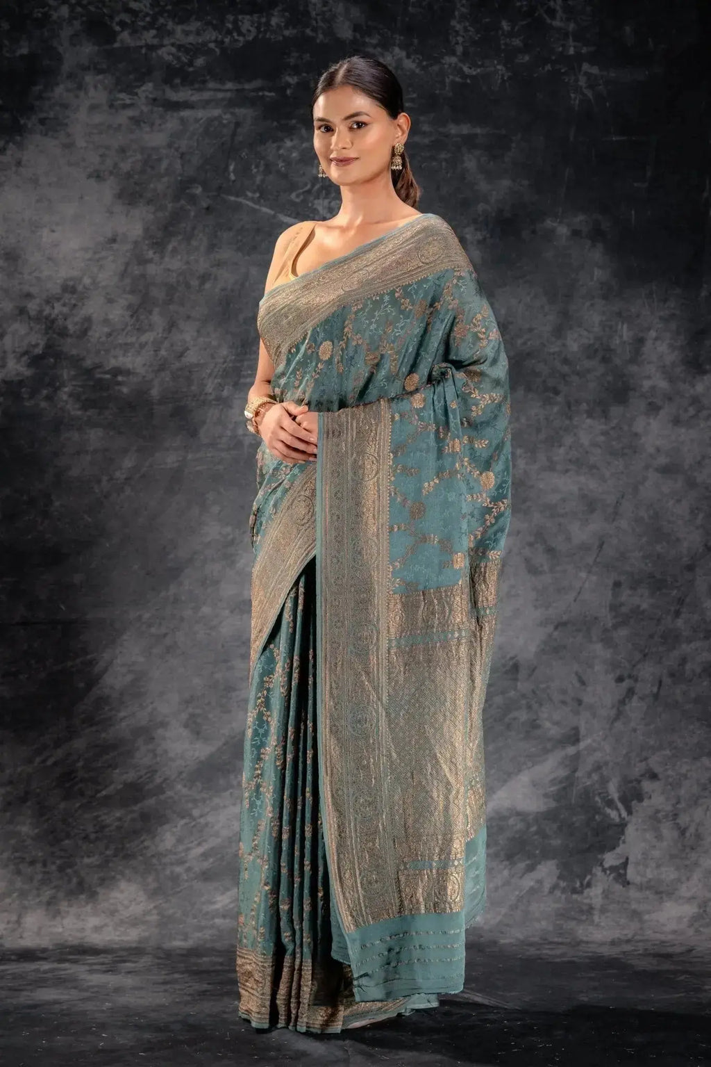 Dusty Sage Green Crepe Silk Saree Vat Dyed with Antique Zari that-saree-shop.myshopify.com