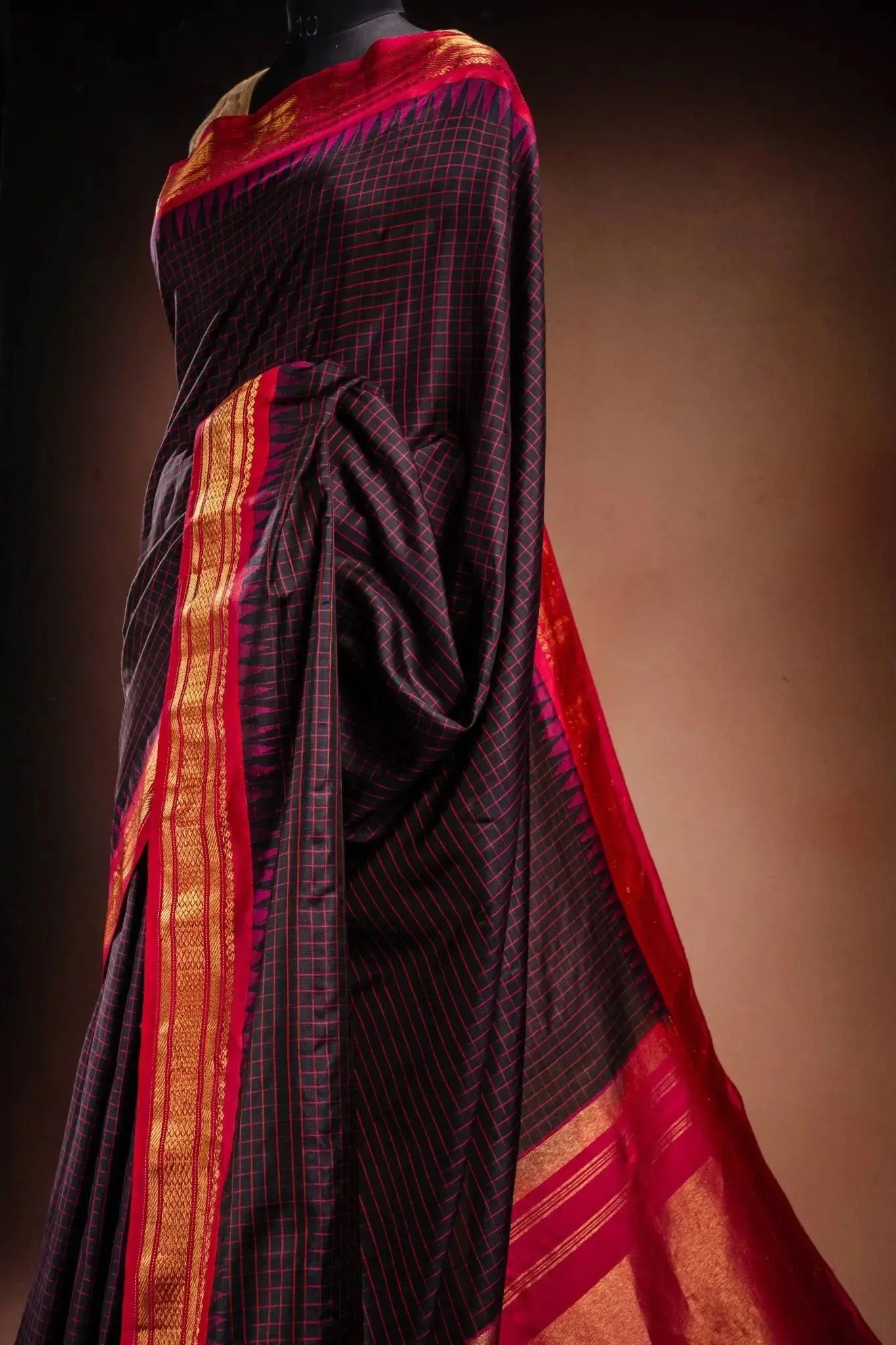 Gadwal Silk Black with Red Checked Saree that-saree-shop.myshopify.com