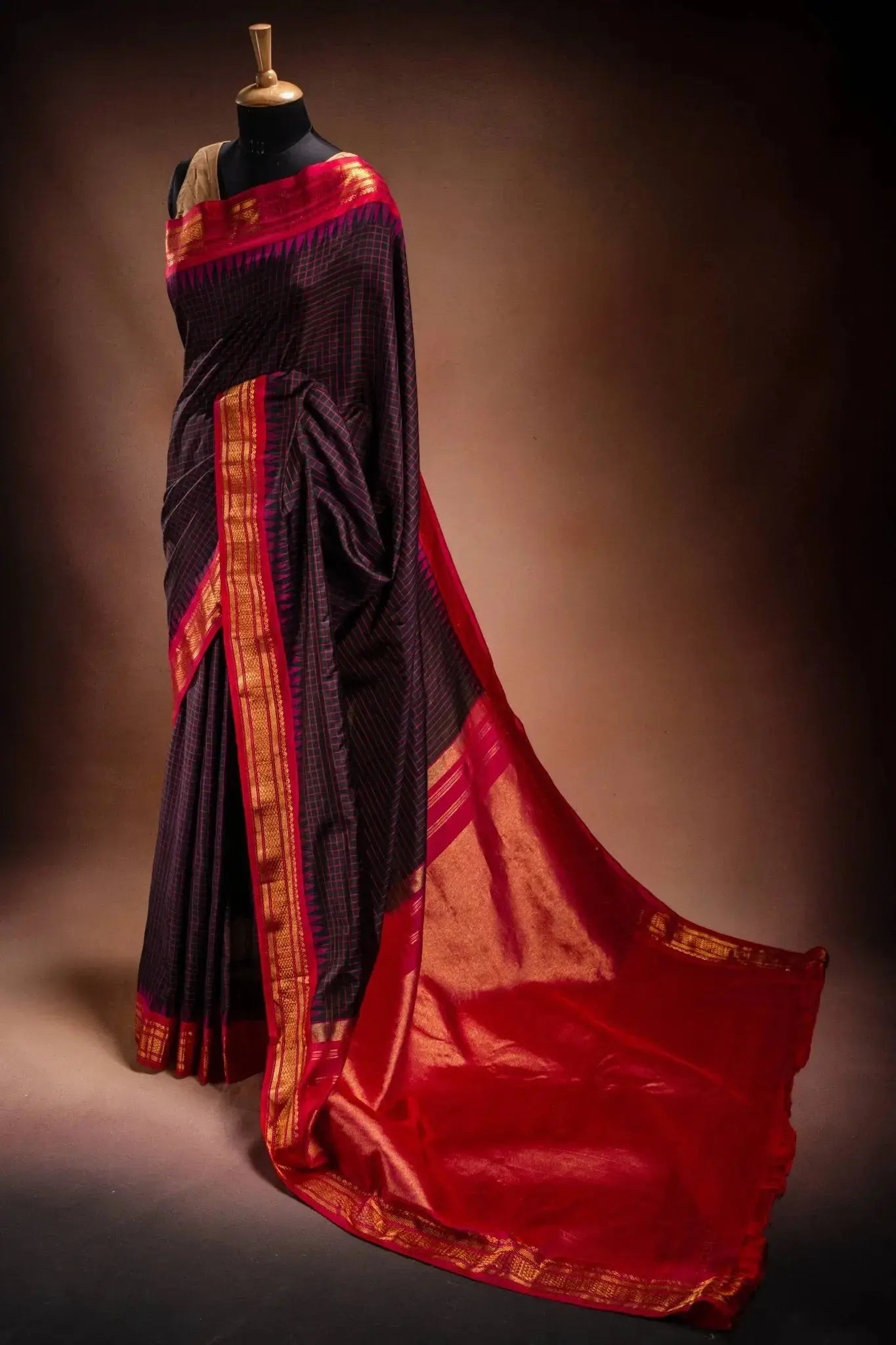Gadwal Silk Black with Red Checked Saree that-saree-shop.myshopify.com