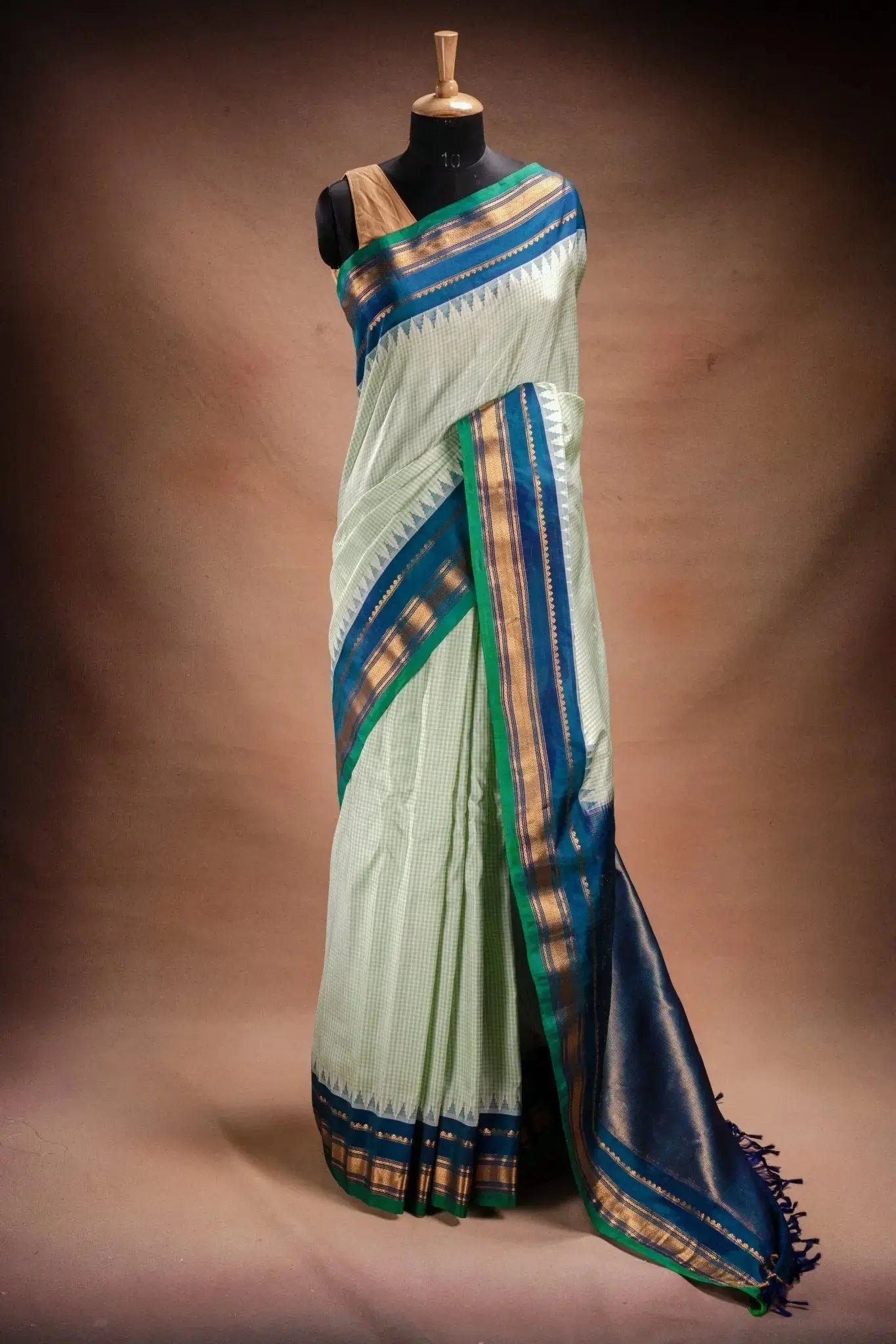 Gadwal Silk Light Green Checks with Blue Border Saree that-saree-shop.myshopify.com