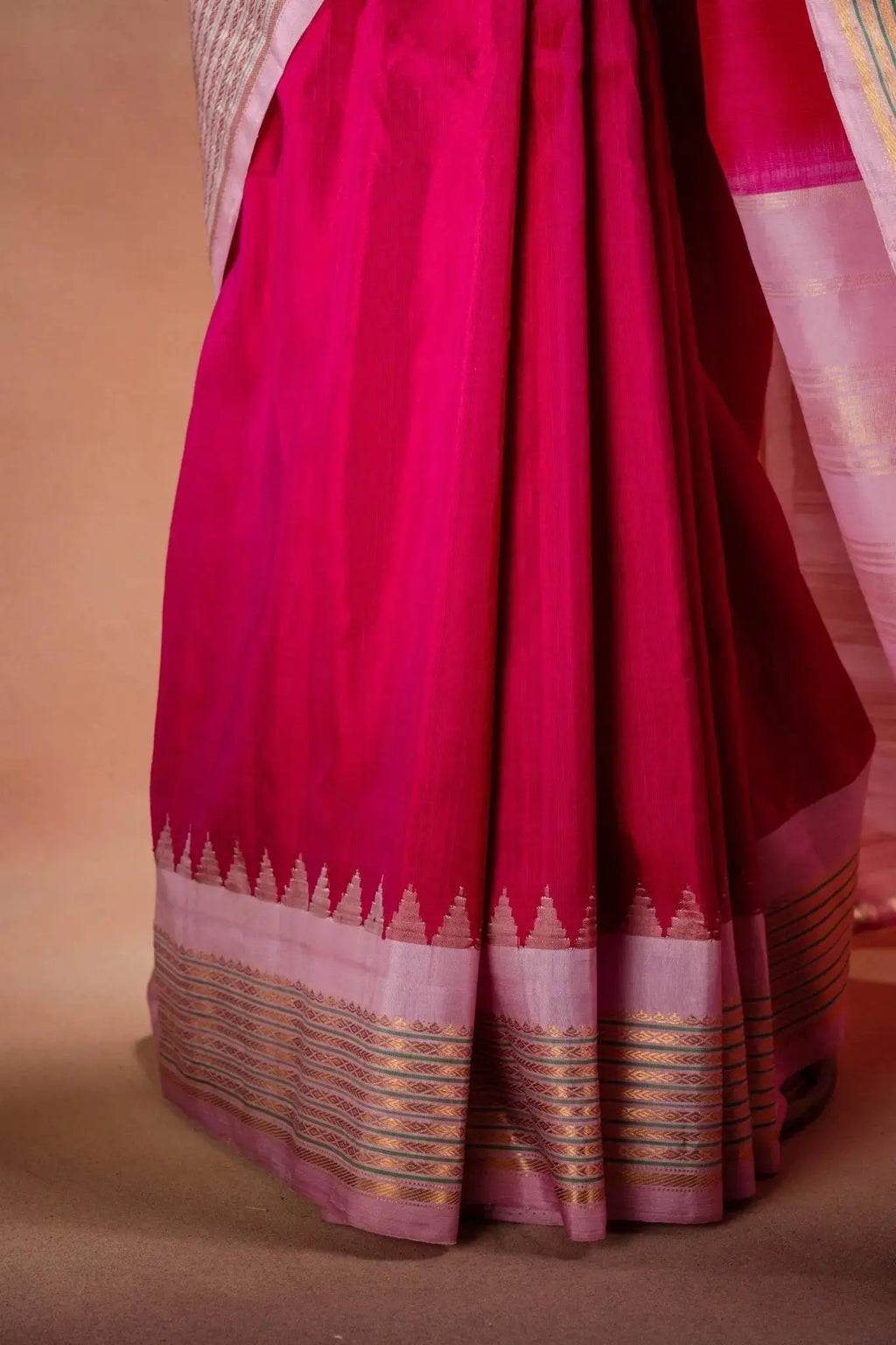 Gadwal Silk Pink with Light Pink Border Saree that-saree-shop.myshopify.com