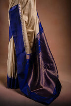 Gadwal Silk White with Blue Border Saree that-saree-shop.myshopify.com