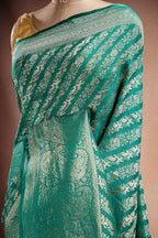 Green Banarasi Silk Saree with Paisley Zari Weaving that-saree-shop.myshopify.com