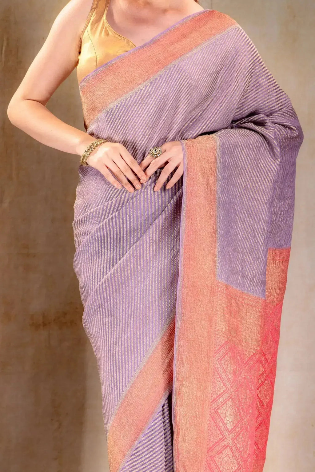 Lavender Crepe Silk Saree with Diagonal Zari Stripes and Contrast Border that-saree-shop.myshopify.com