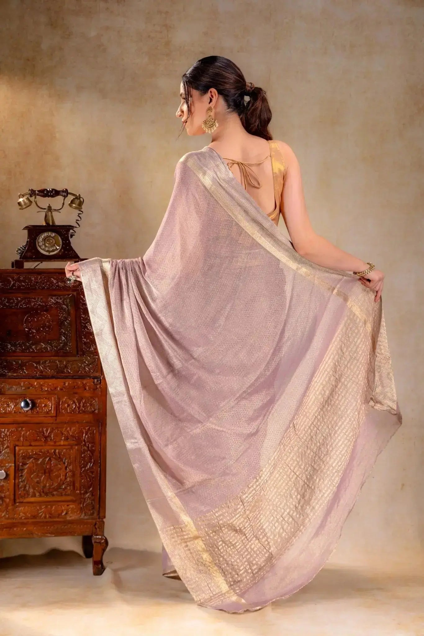 Lavender Tissue Silk Saree that-saree-shop.myshopify.com