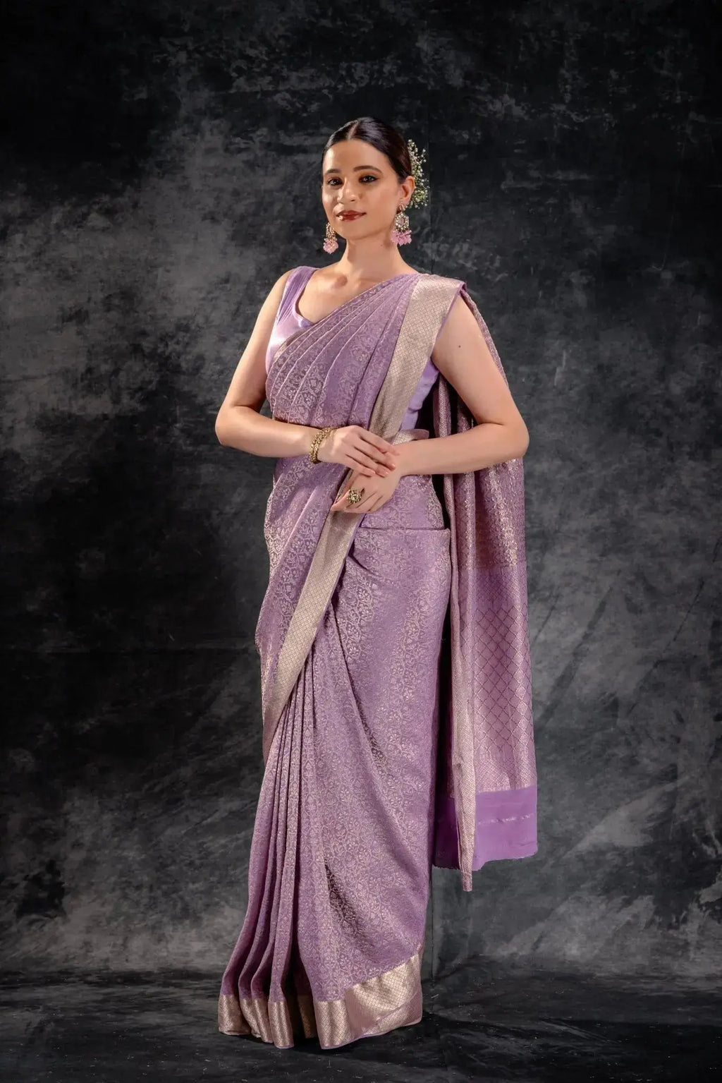 Lilac Crepe Silk Saree that-saree-shop.myshopify.com