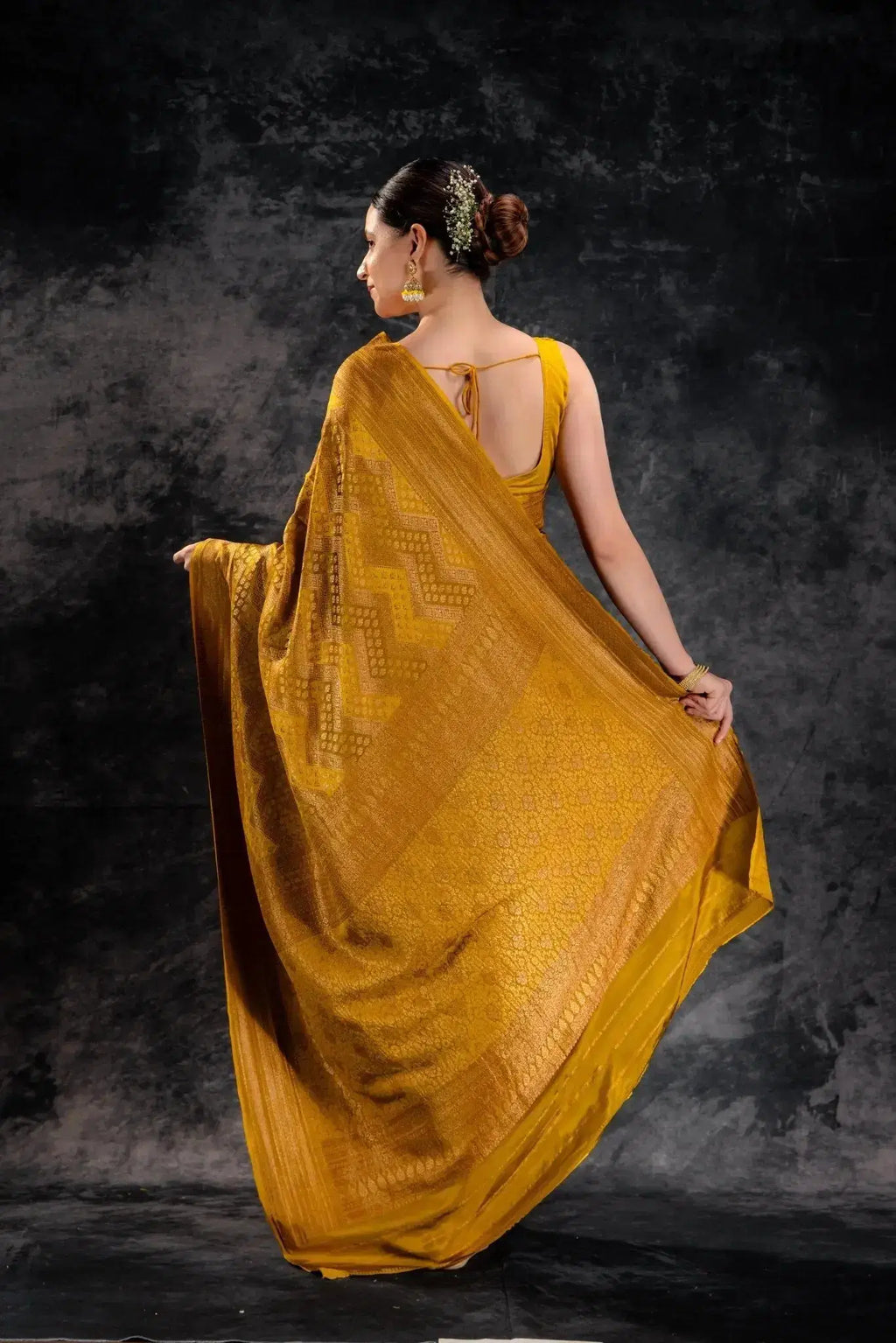 Mustard Yellow Crepe Silk Saree Vat Dyed with Antique Zari Weave that-saree-shop.myshopify.com
