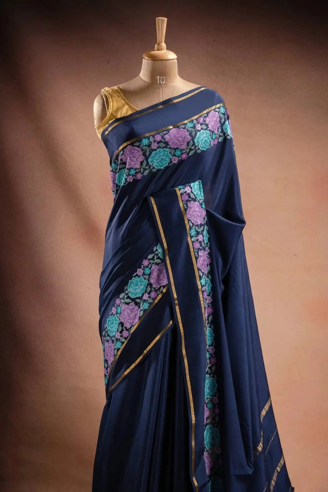 Navy Blue Crepe Saree with Floral Embroidery that-saree-shop.myshopify.com