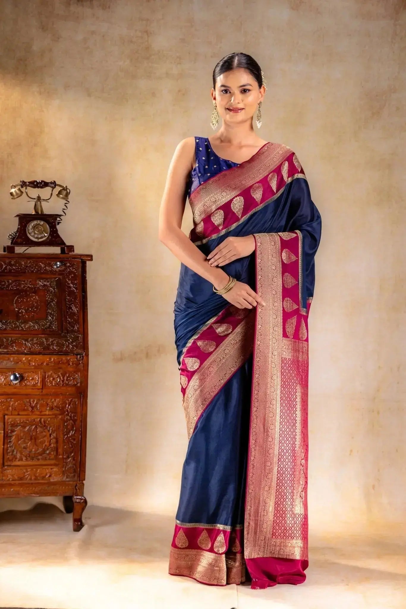 Navy Blue Crepe Saree with Maroon Zari Pallu and Border that-saree-shop.myshopify.com