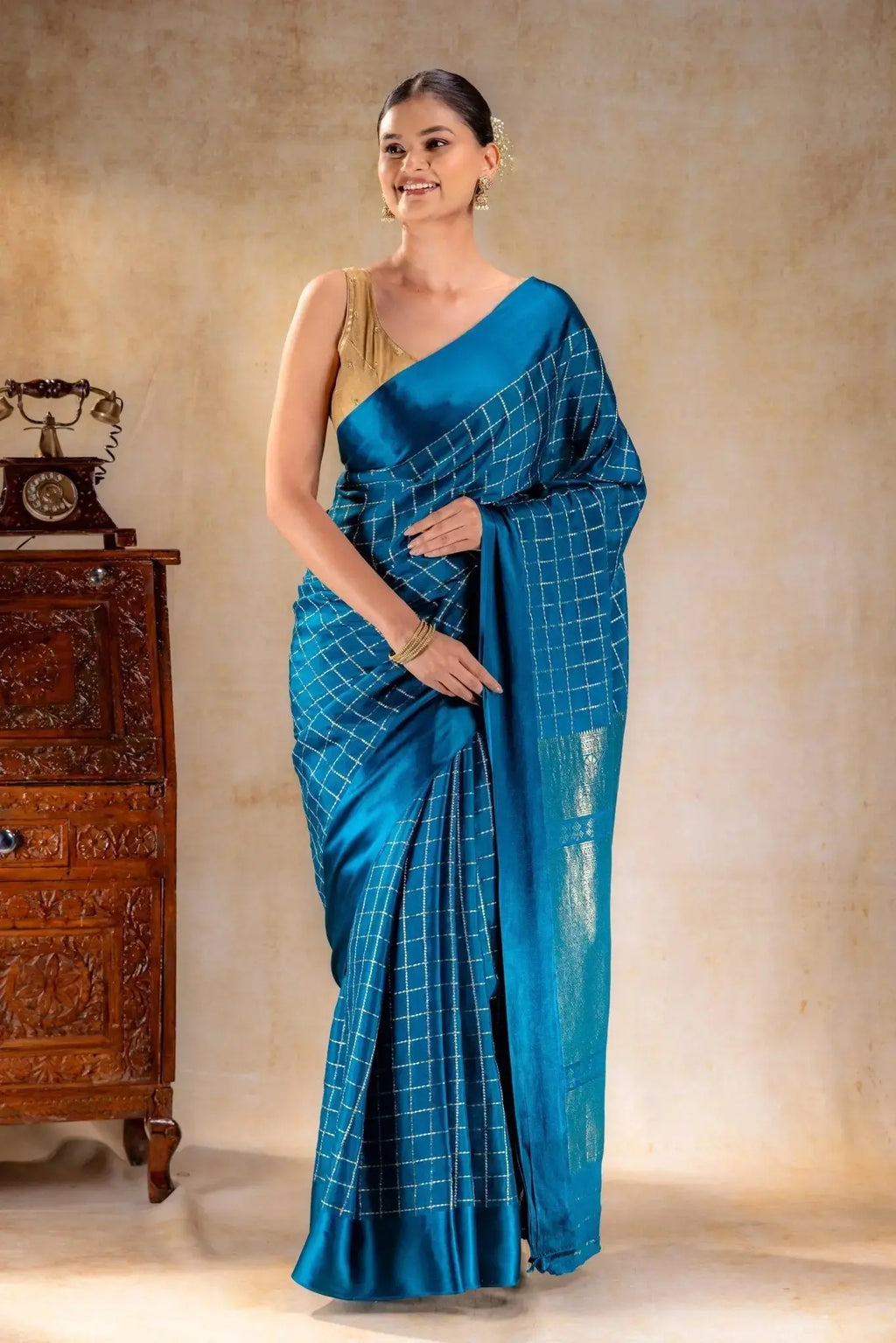 Peacock Teal Crepe Saree with Gold-Silver Check Lines with Satin Border that-saree-shop.myshopify.com