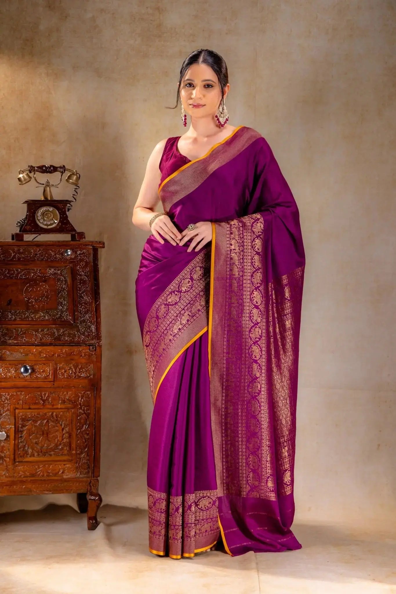 Plum Purple Crepe Silk Saree with Antique Zari Elephant Border that-saree-shop.myshopify.com