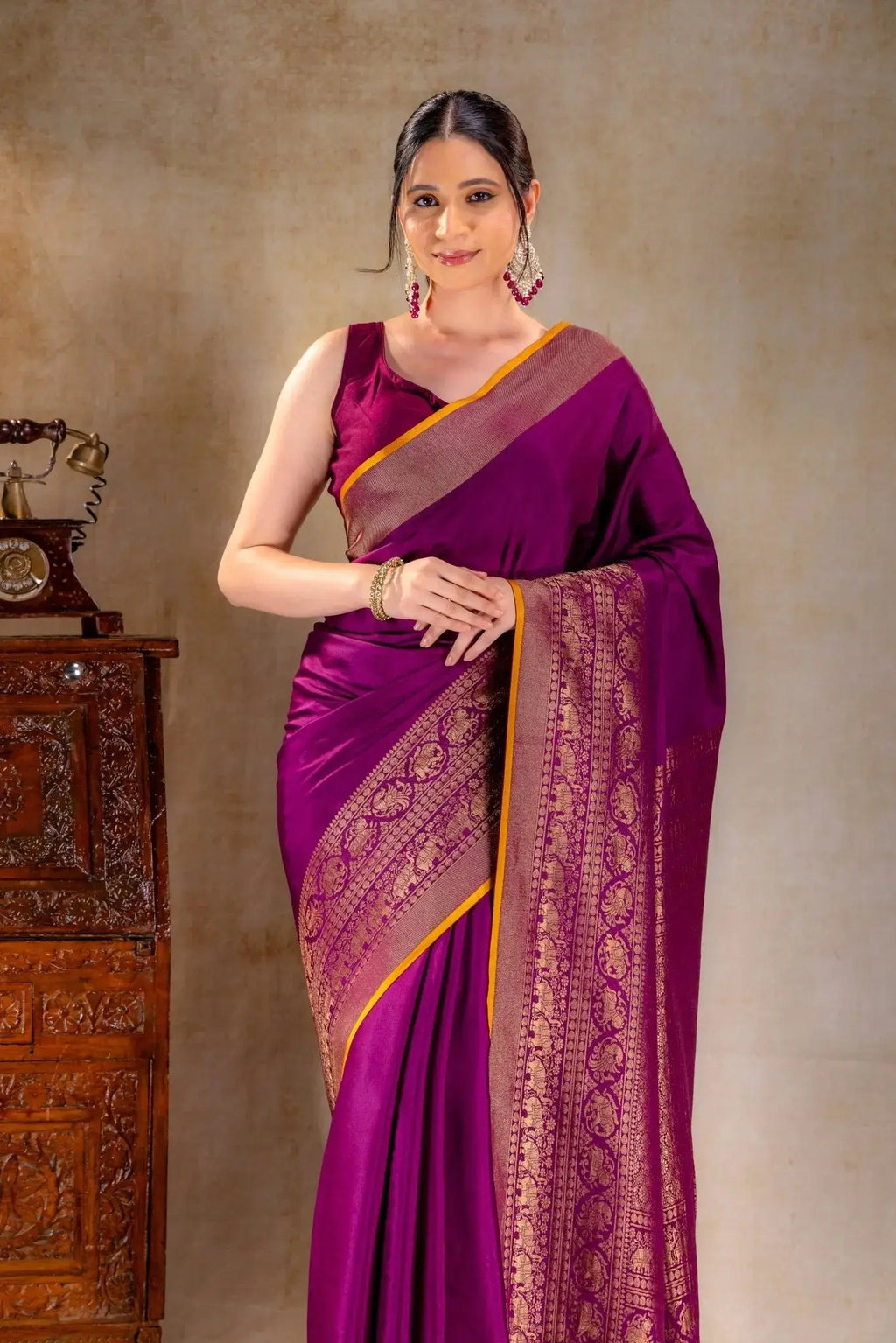 Plum Purple Crepe Silk Saree with Antique Zari Elephant Border that-saree-shop.myshopify.com
