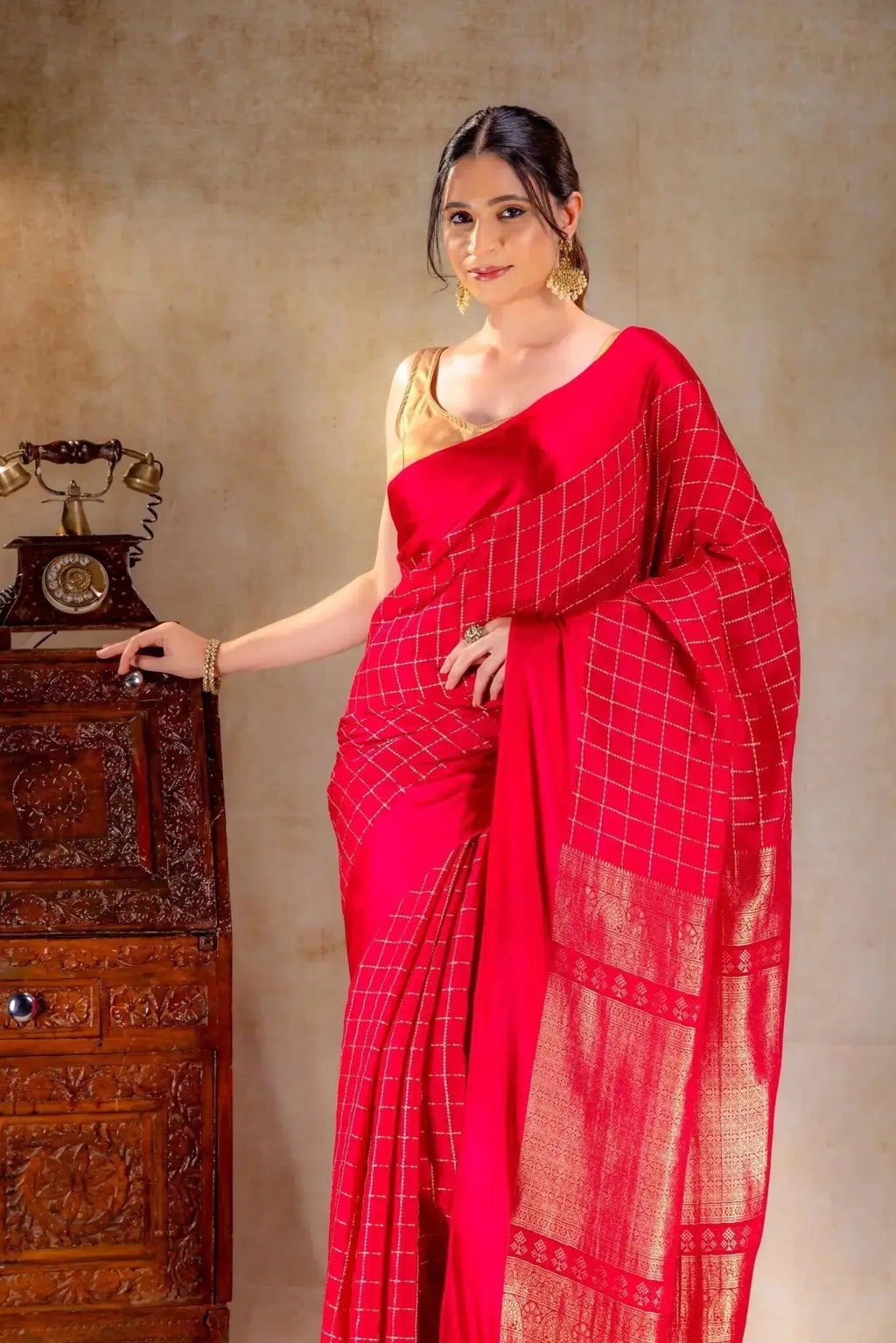 Rani Pink Crepe Saree with Gold-Silver Check Lines with Satin Border that-saree-shop.myshopify.com