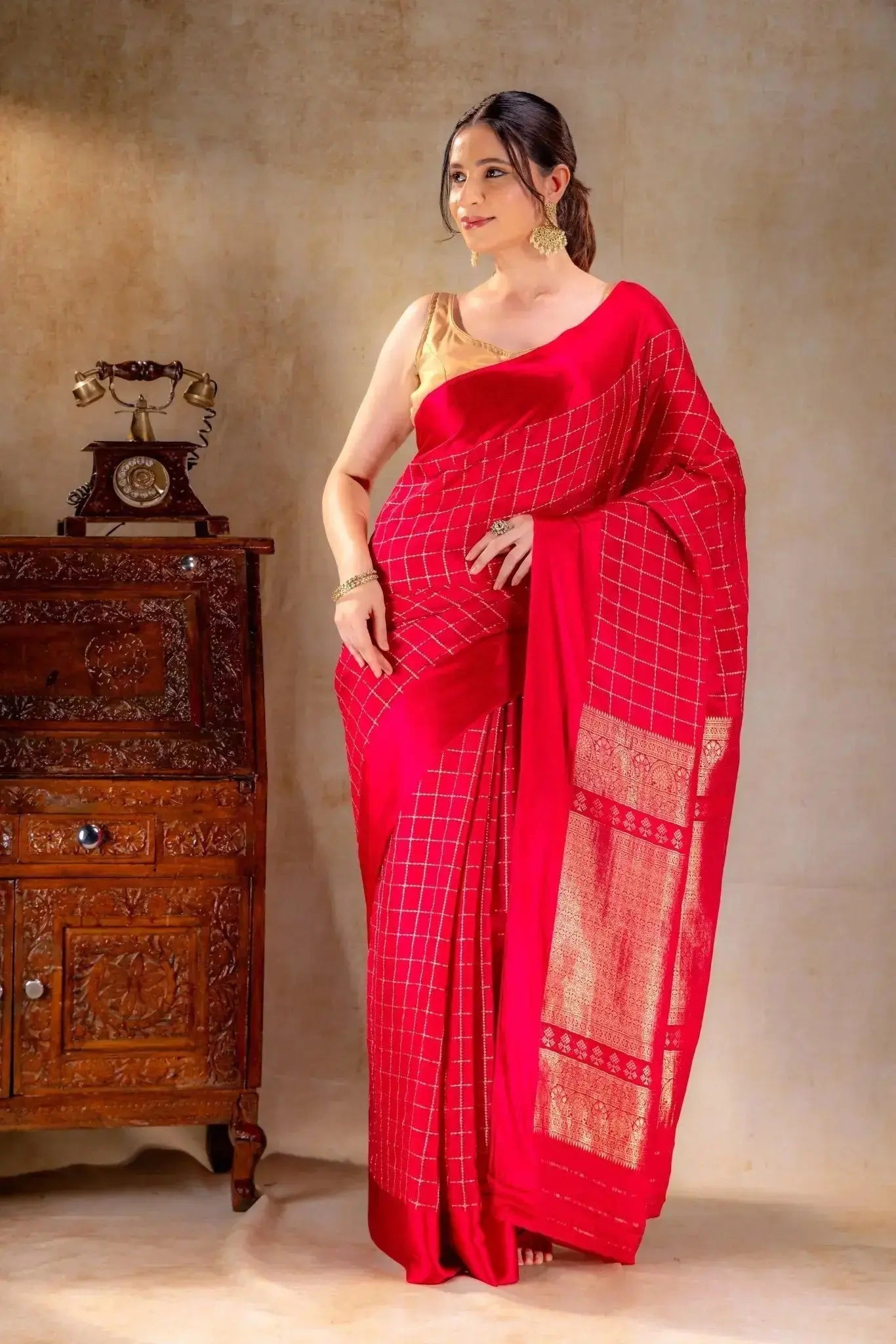 Rani Pink Crepe Saree with Gold-Silver Check Lines with Satin Border that-saree-shop.myshopify.com