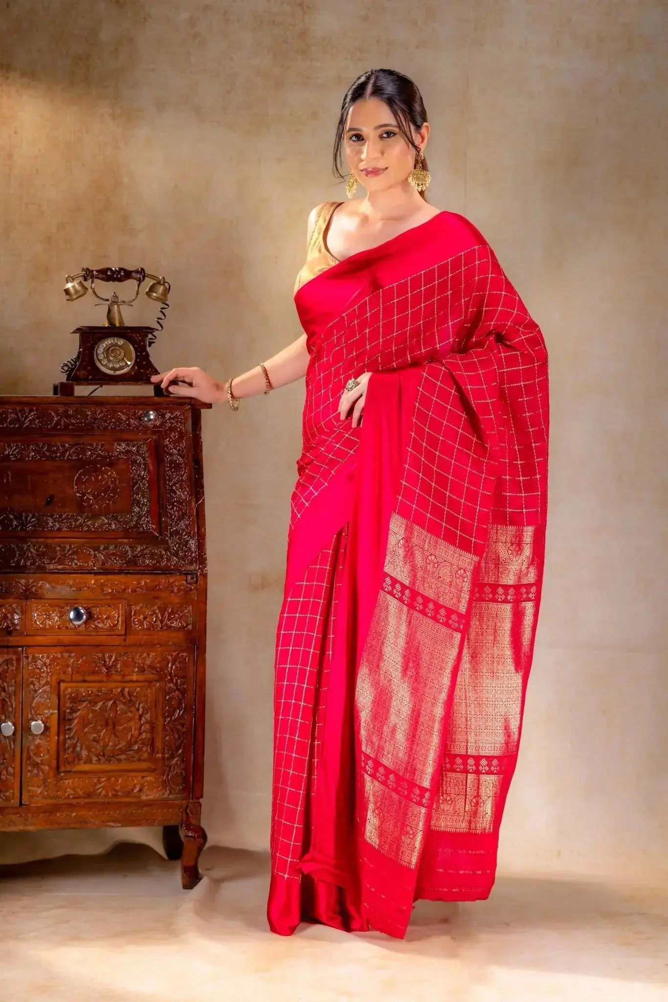 Rani Pink Crepe Saree with Gold-Silver Check Lines with Satin Border that-saree-shop.myshopify.com
