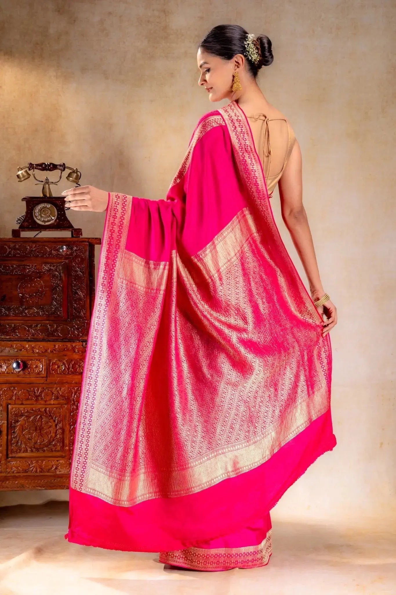 Rani Pink Crepe Saree with Gold Zari Square Border & Dot-Line Motifs that-saree-shop.myshopify.com