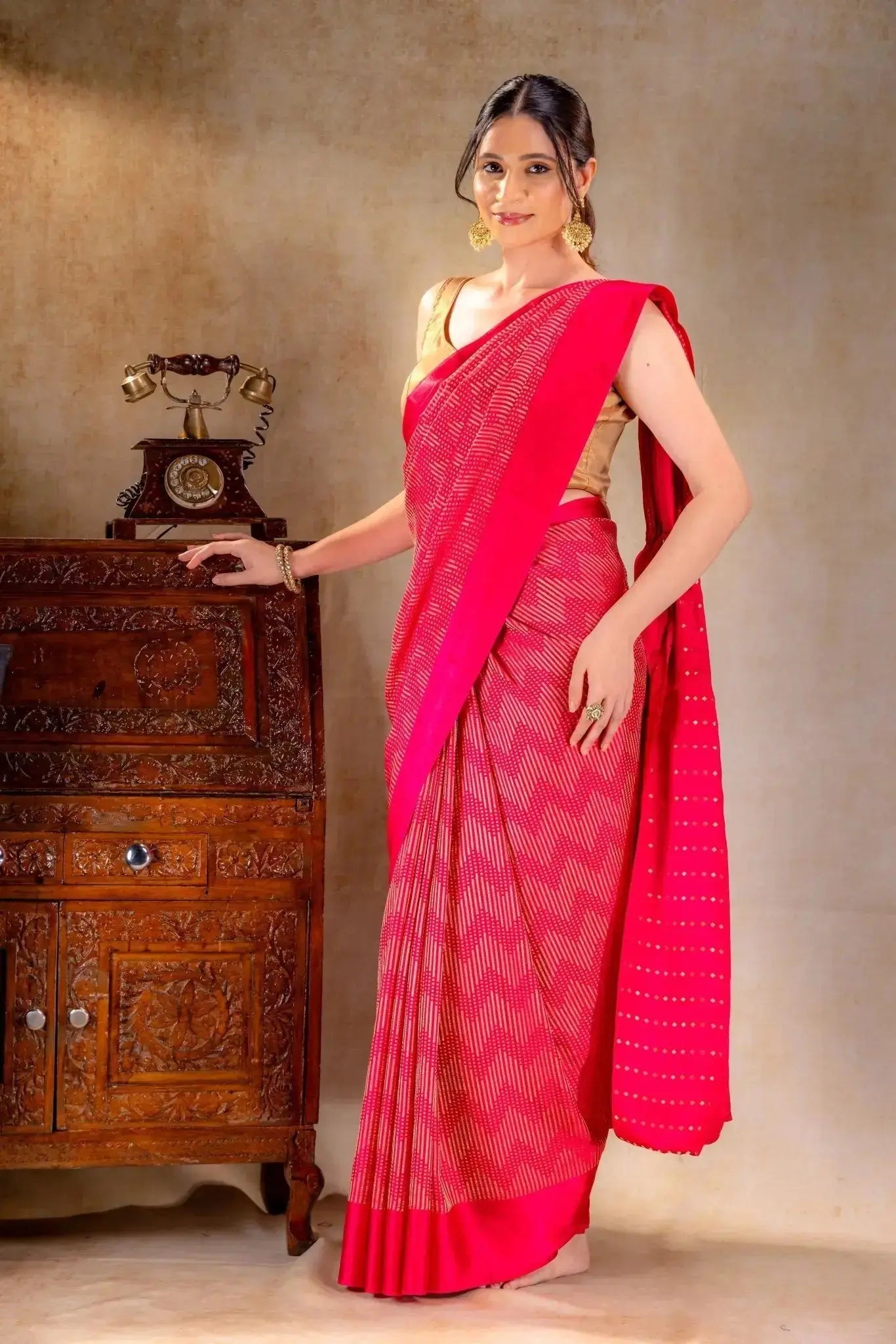 Rani Pink Crepe Silk Saree with Metallic ZigZag Weave and Satin Border that-saree-shop.myshopify.com