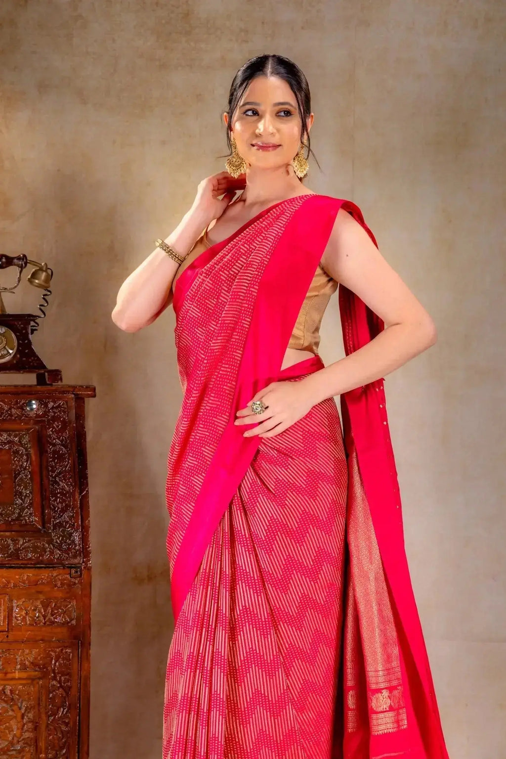 Rani Pink Crepe Silk Saree with Metallic ZigZag Weave and Satin Border that-saree-shop.myshopify.com