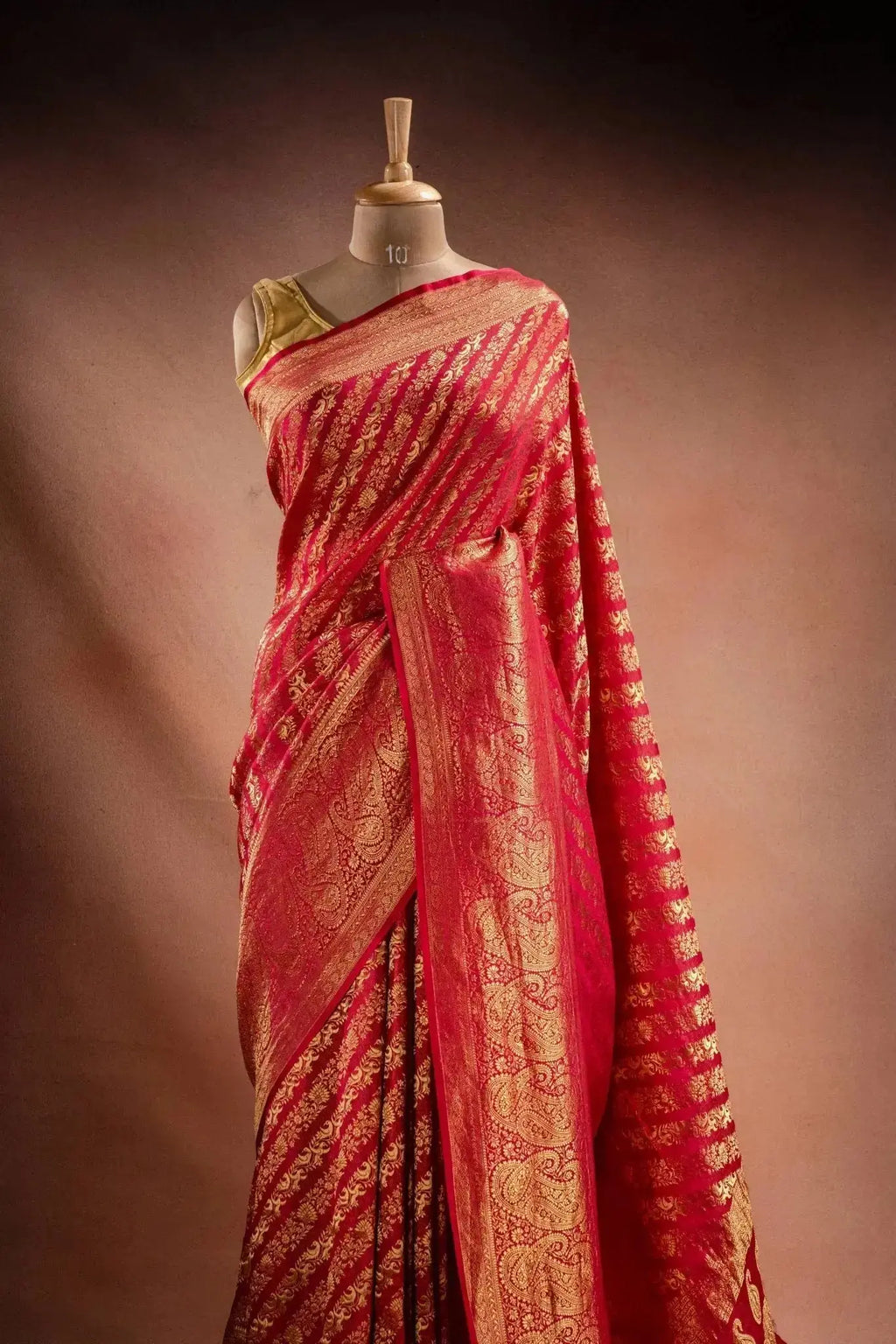 Rani Red Banarasi Silk Saree with Paisley Zari Weaving that-saree-shop.myshopify.com