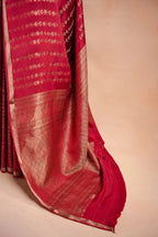 Red Banarasi Silk Saree with Floral Zari Weaving that-saree-shop.myshopify.com