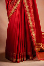 Red Crepe Saree with Rich Pallu that-saree-shop.myshopify.com