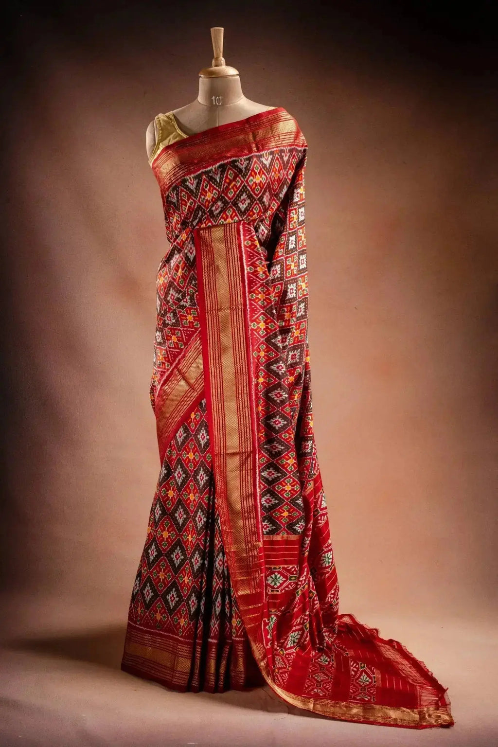 Red Pochampally Silk Saree with Diamond Ikat Weave that-saree-shop.myshopify.com