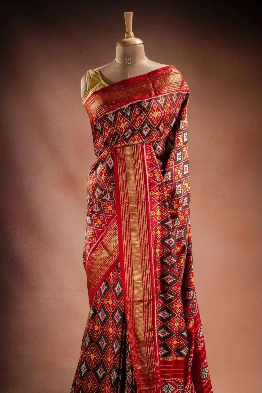 Red Pochampally Silk Saree with Diamond Ikat Weave that-saree-shop.myshopify.com