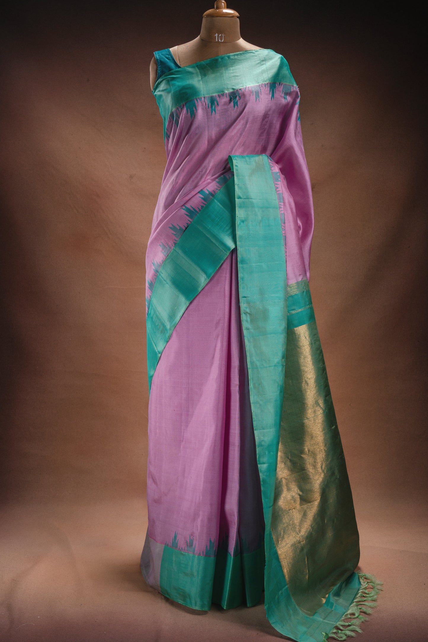 Light onion and Teal Gadwal Silk Saree with Contrast Border
