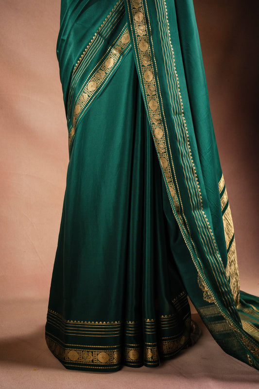 Green Crepe Silk Saree with Rich Pallu