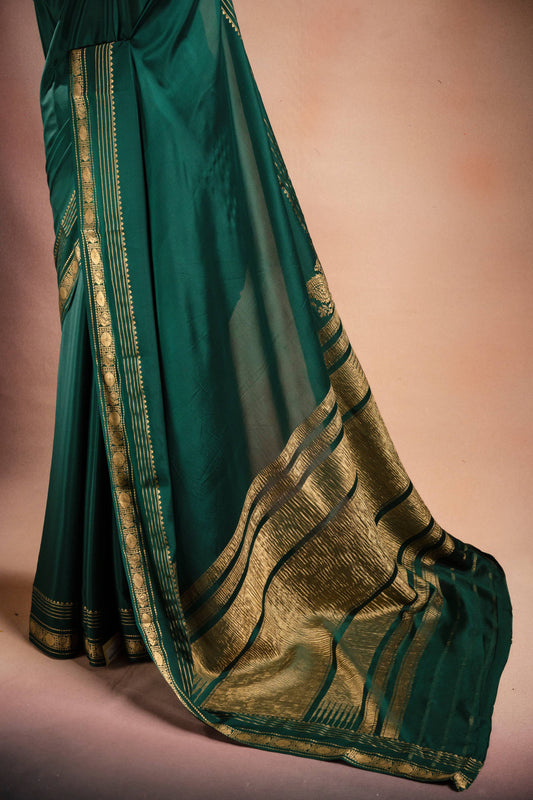 Green Crepe Silk Saree with Rich Pallu