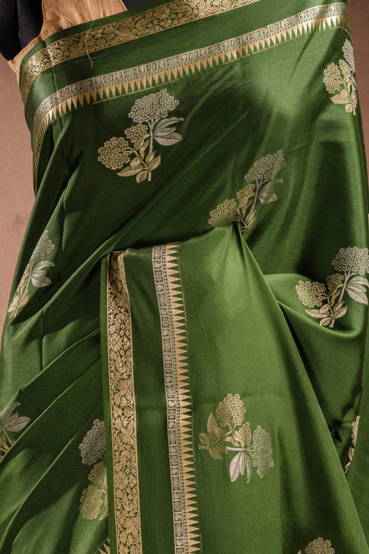 Green Crepe Silk Saree with Double Mispick Zari Roses