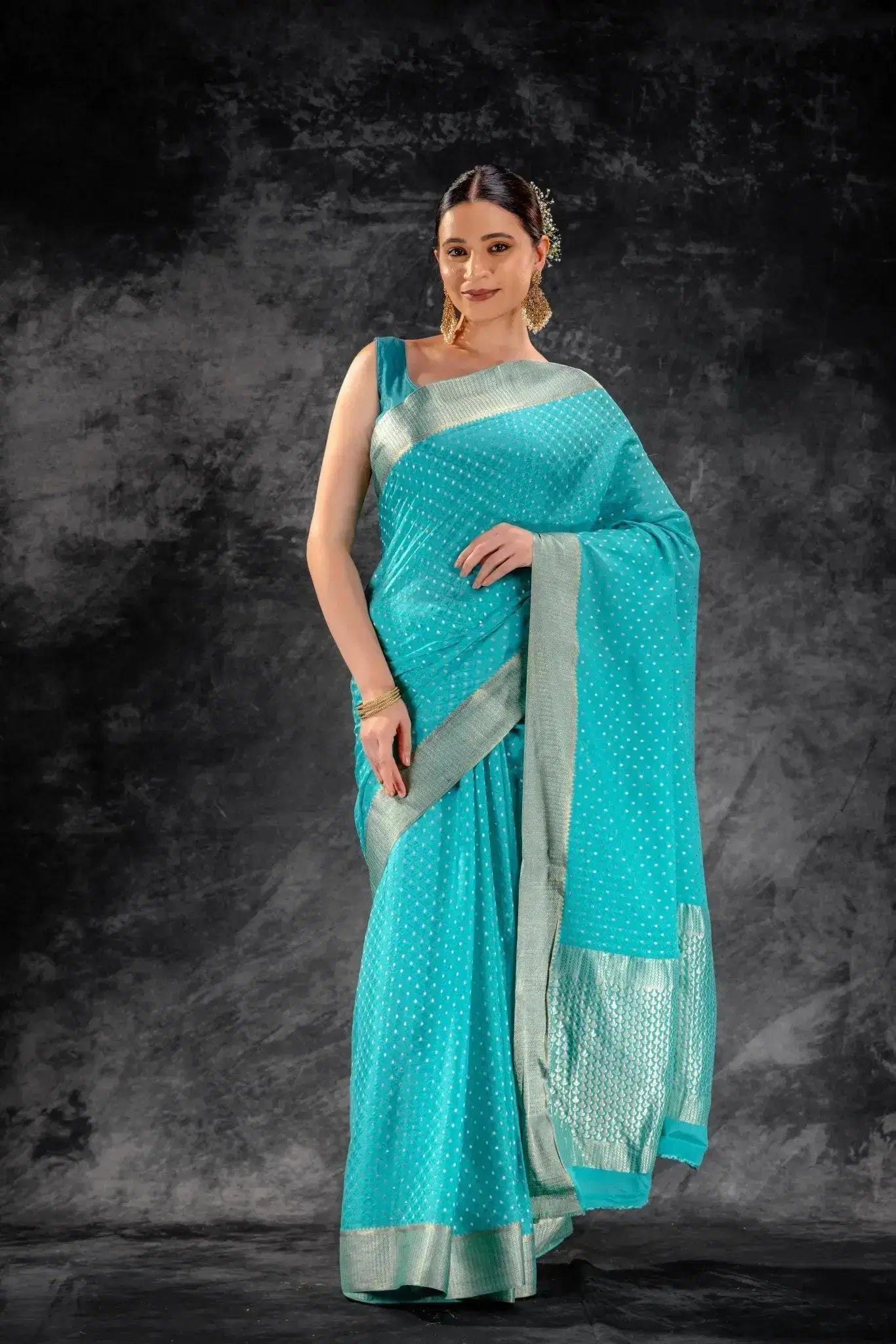 Teal Blue Crepe Saree with Silver Buttas & Floral Jaal Texture that-saree-shop.myshopify.com