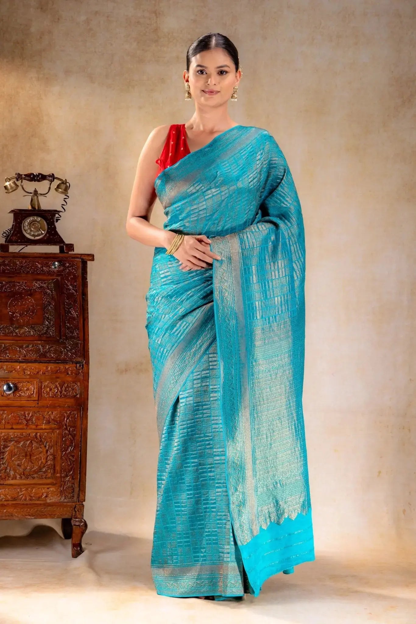Teal Blue Crepe Silk Saree Vat Dyed with Zari Checkered Weave that-saree-shop.myshopify.com