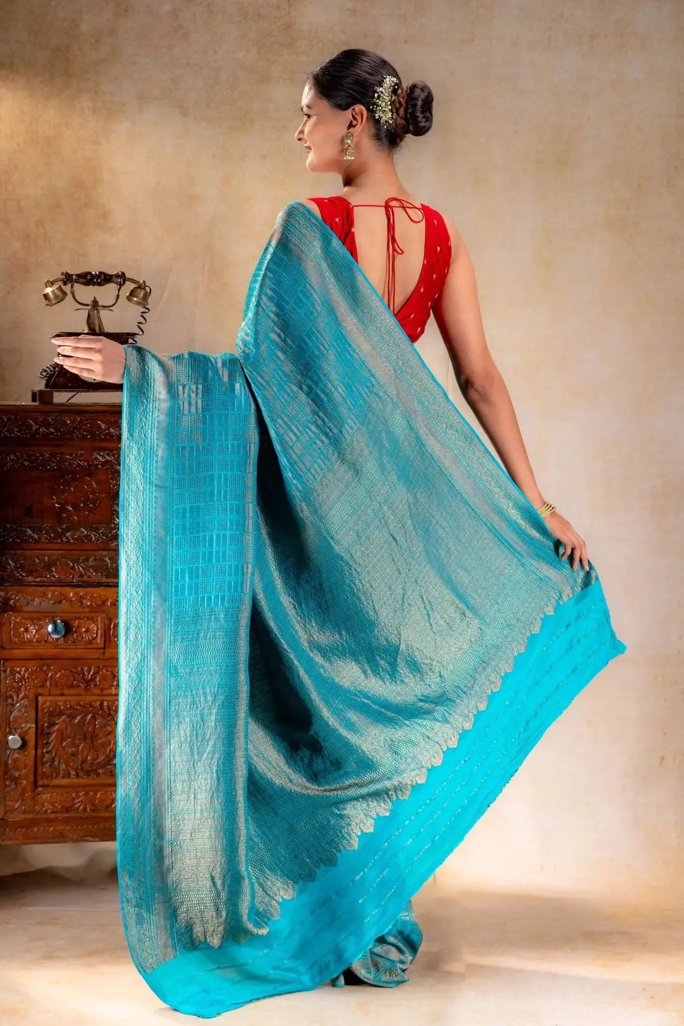 Teal Blue Crepe Silk Saree Vat Dyed with Zari Checkered Weave that-saree-shop.myshopify.com