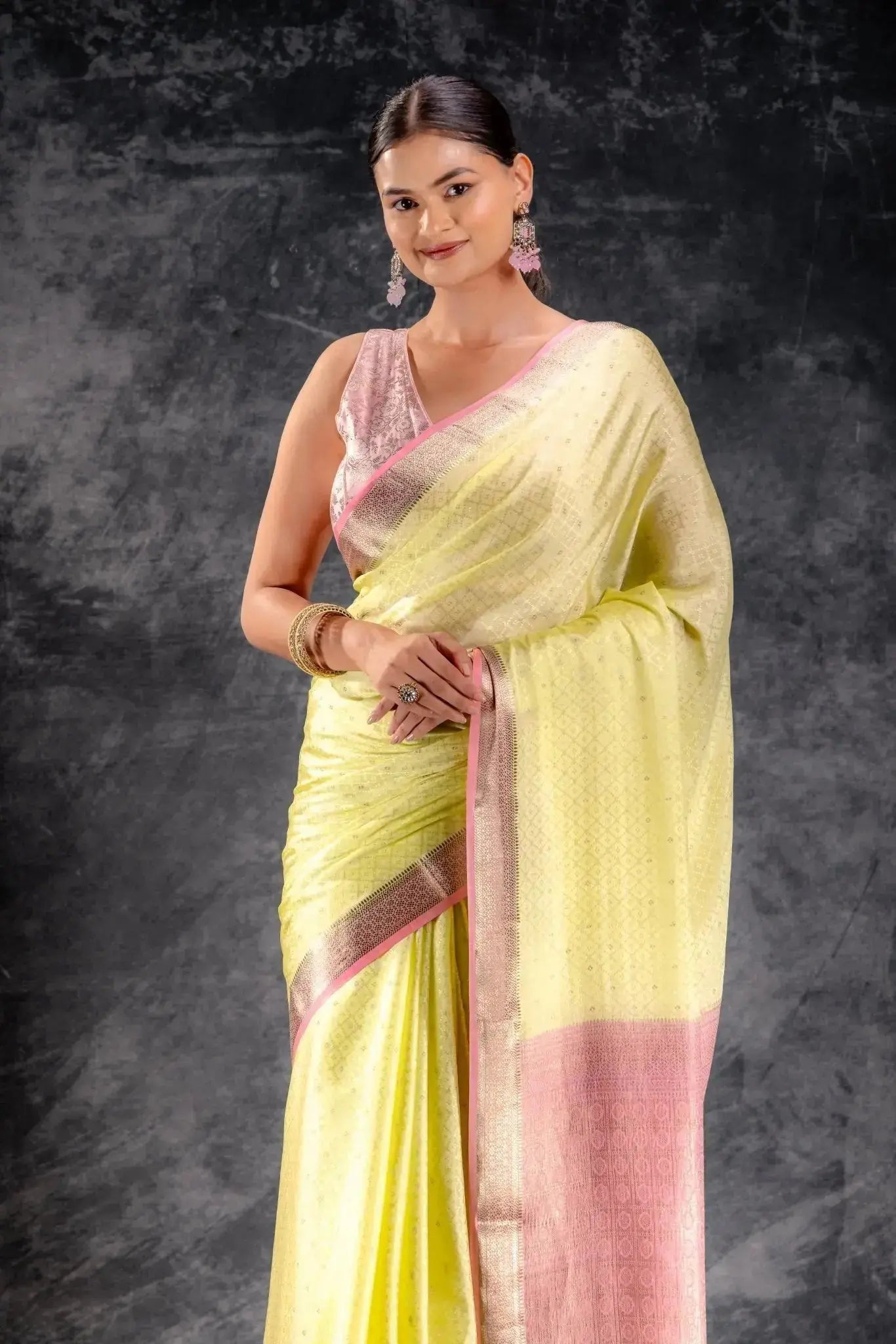 Yellow Crepe Silk Saree that-saree-shop.myshopify.com