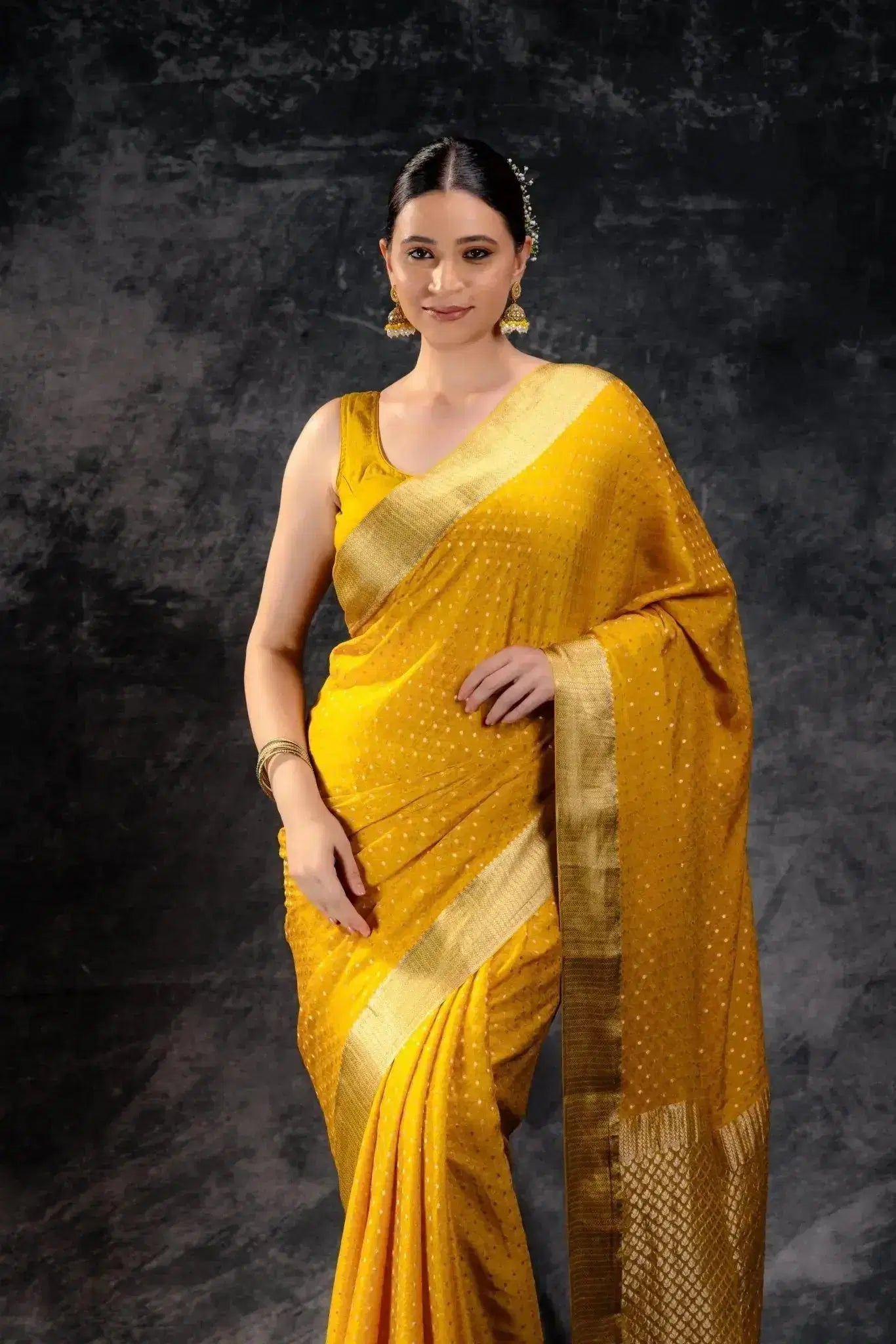 Yellow Crepe Silk Saree that-saree-shop.myshopify.com