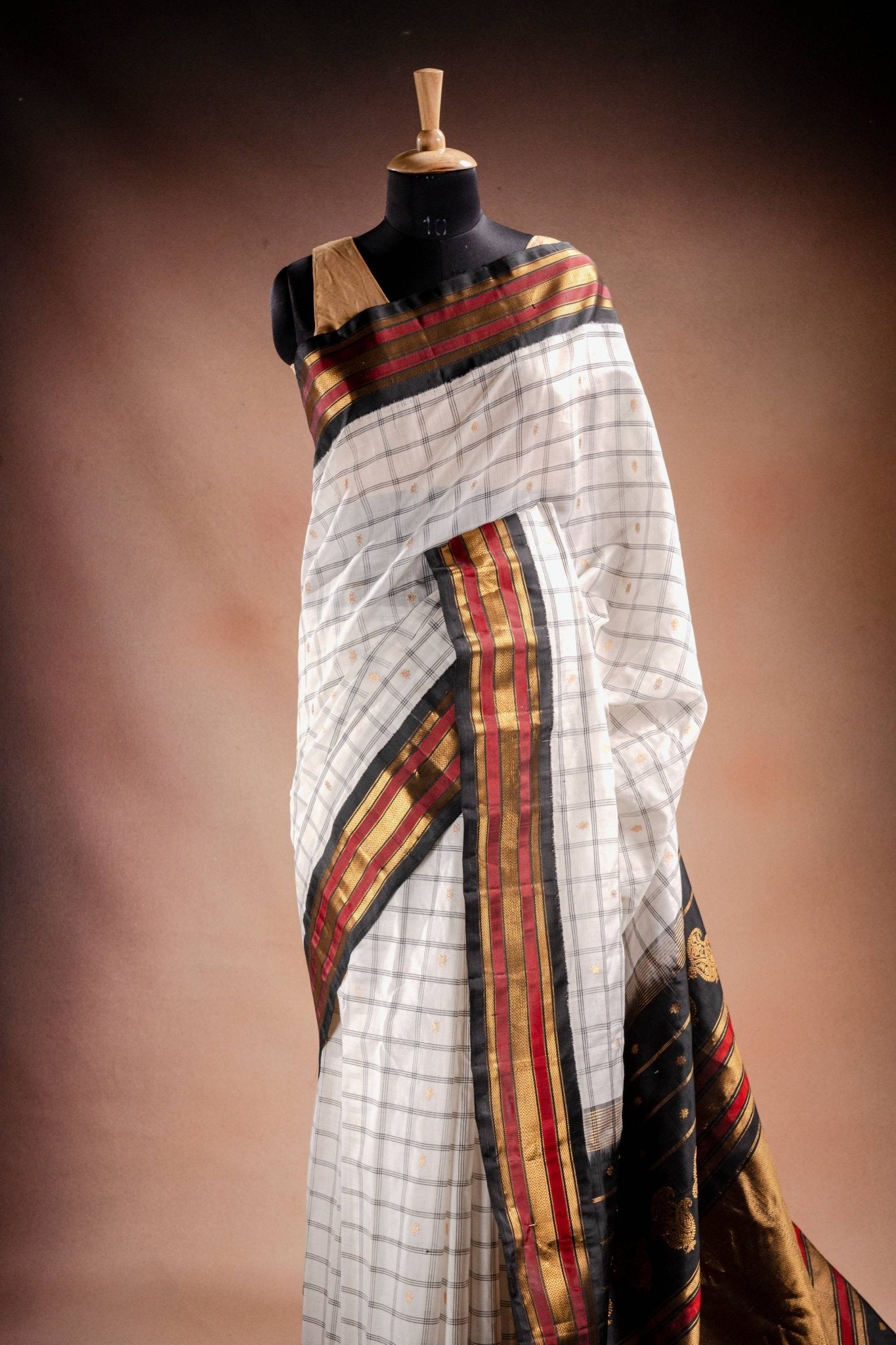 Gadwal Silk White with Black and Red Border Saree - That Saree Shop