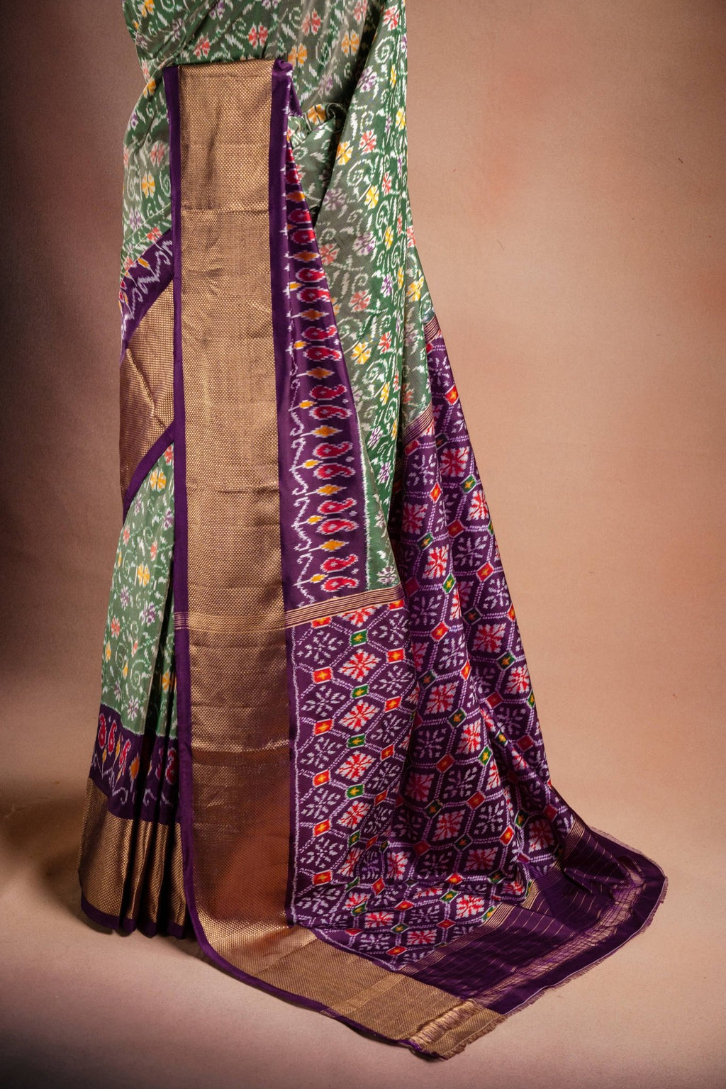 Green Pochampally Saree with Purple Border - That Saree Shop